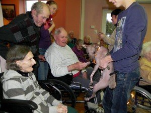 Mexis bendrauja su senoliais